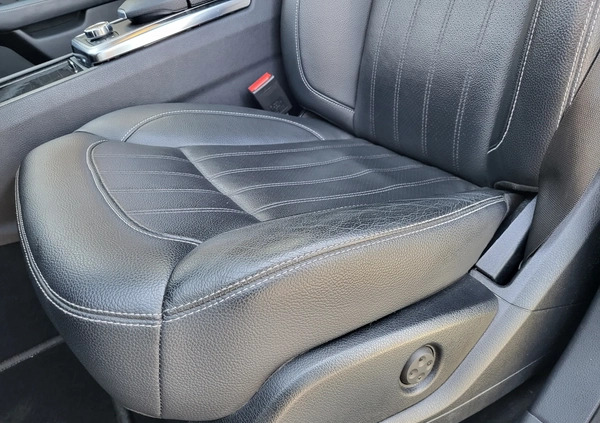 Mercedes-Benz GL cena 124900 przebieg: 51405, rok produkcji 2015 z Warszawa małe 781